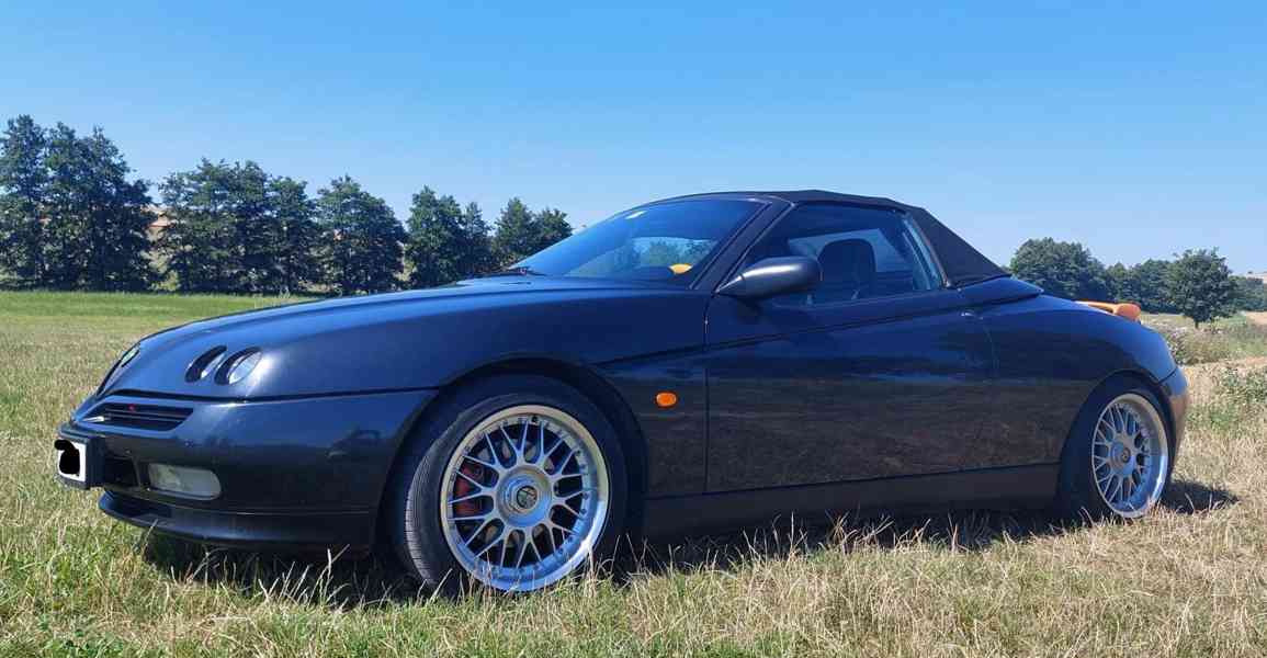 Alfa Romeo Spider 916 3.0 V6 - foto 2