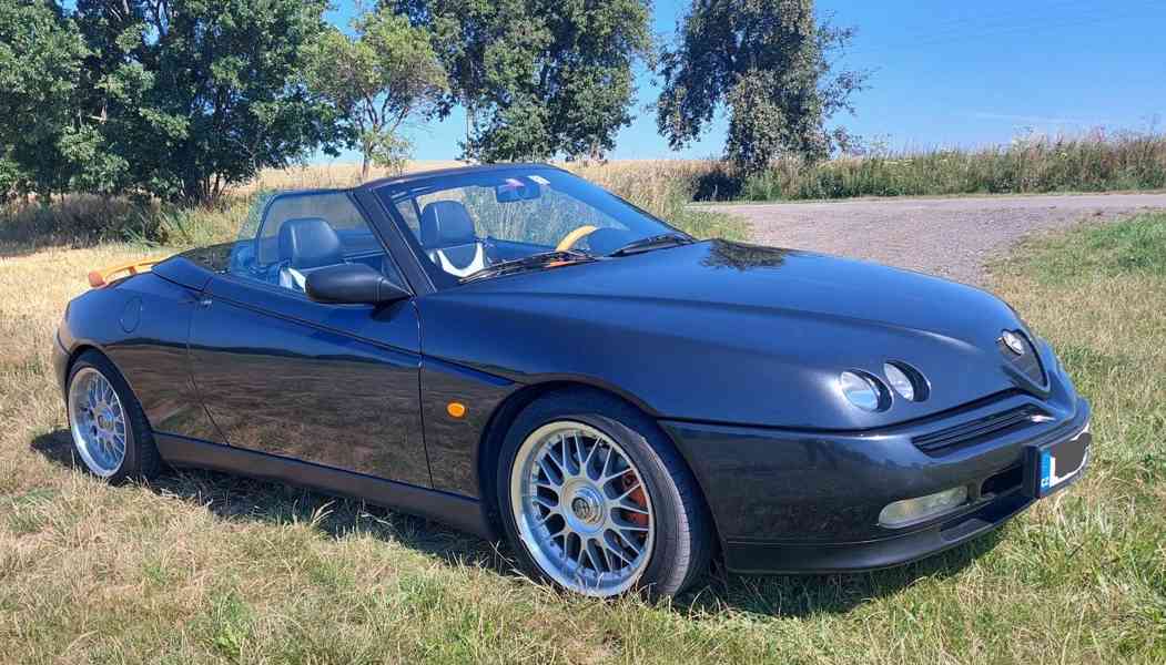 Alfa Romeo Spider 916 3.0 V6 - foto 7