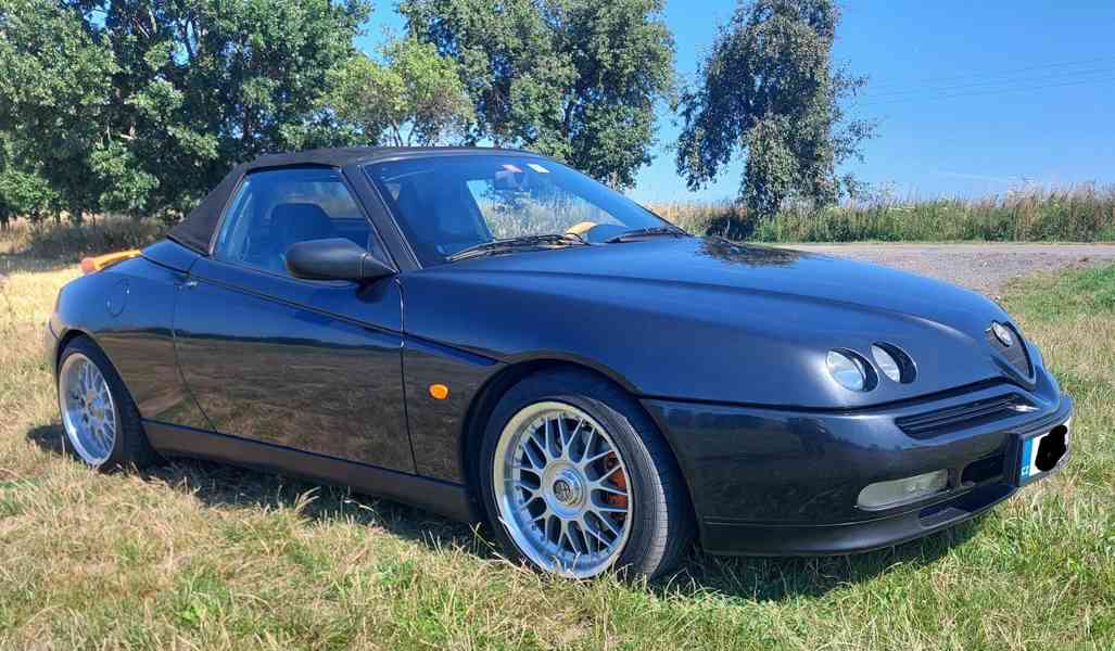 Alfa Romeo Spider 916 3.0 V6 - foto 5