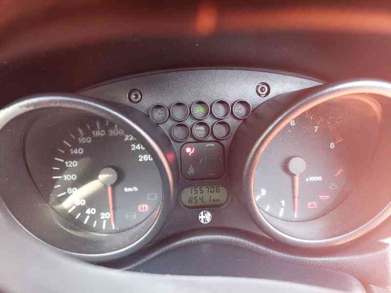 Alfa Romeo Spider 916 3.0 V6 - foto 9