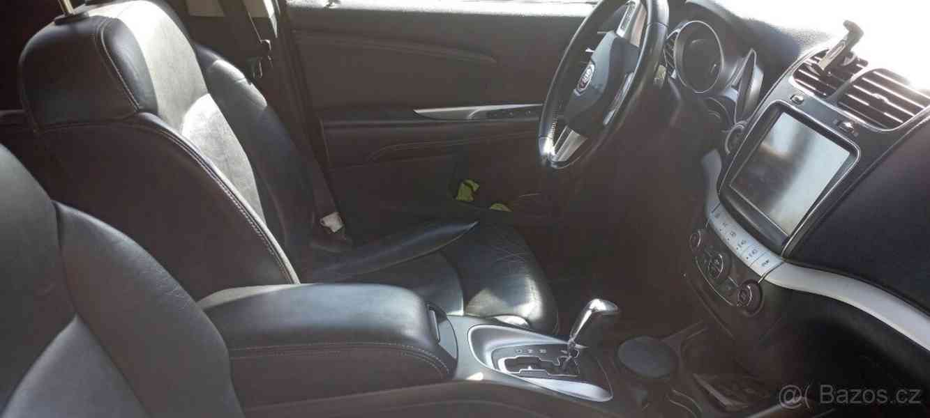 Fiat Freemont 2,0   125kw 4x4 - foto 9