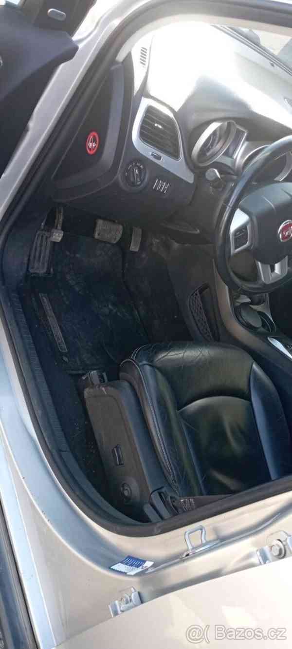 Fiat Freemont 2,0   125kw 4x4 - foto 16