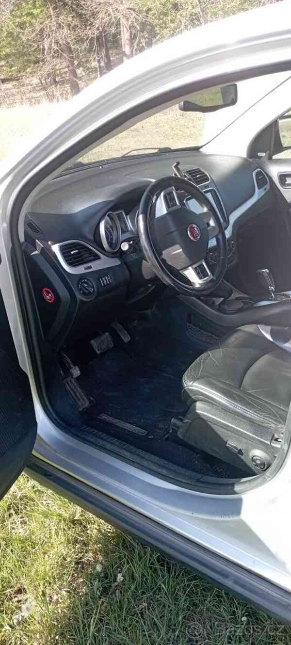 Fiat Freemont 2,0   125kw 4x4 - foto 17
