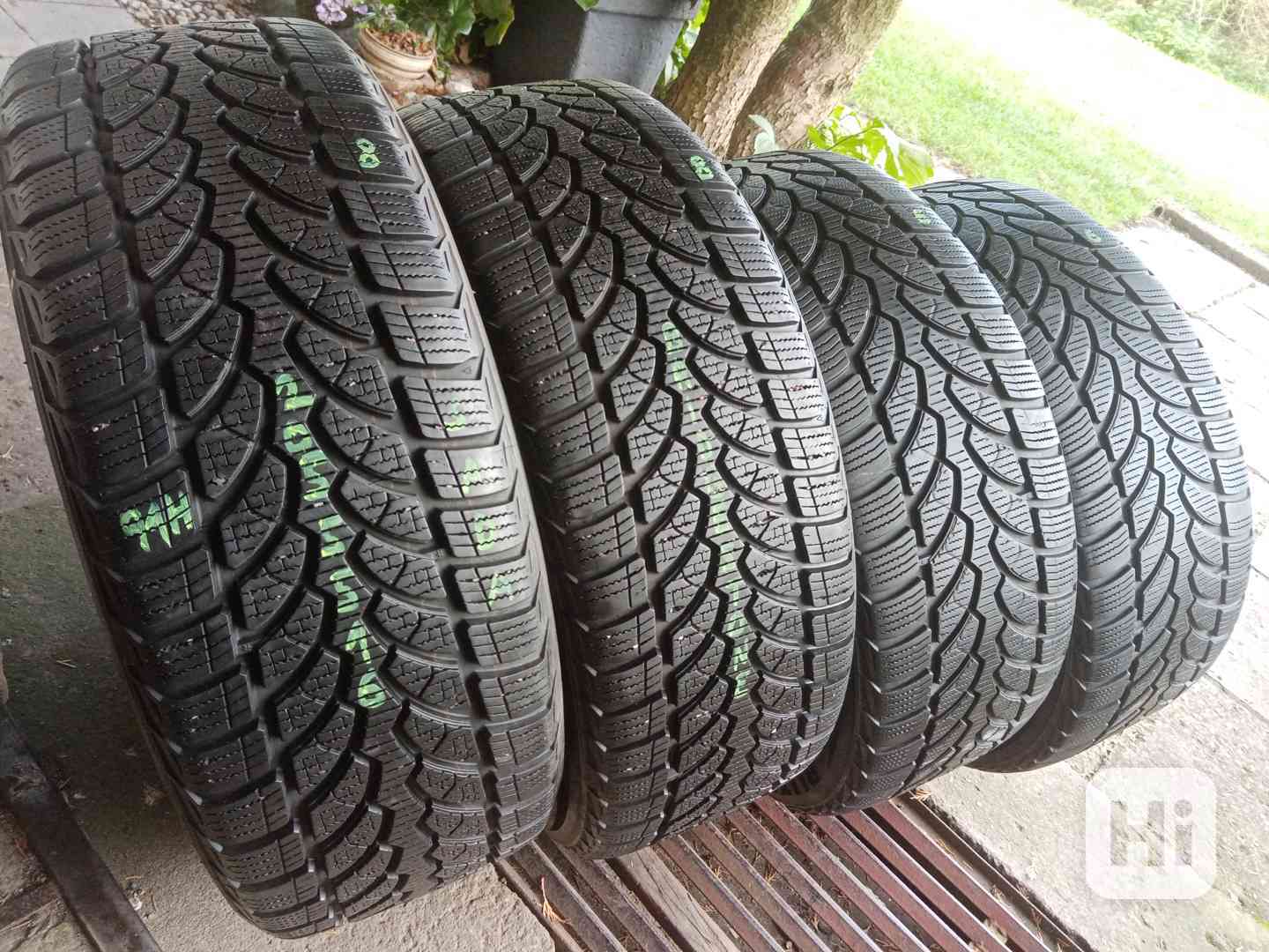 Zimní pneu 4kusy 205/55/16 vzorek 99% BRIDGESTONE - dobírka - foto 1