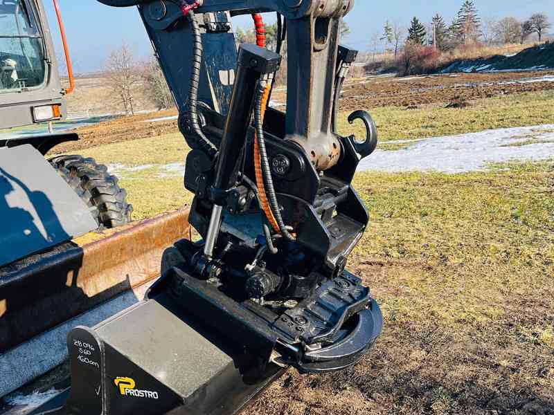 Kolové rypadlo Volvo EWR170E (Možnost leasingu)  - foto 9