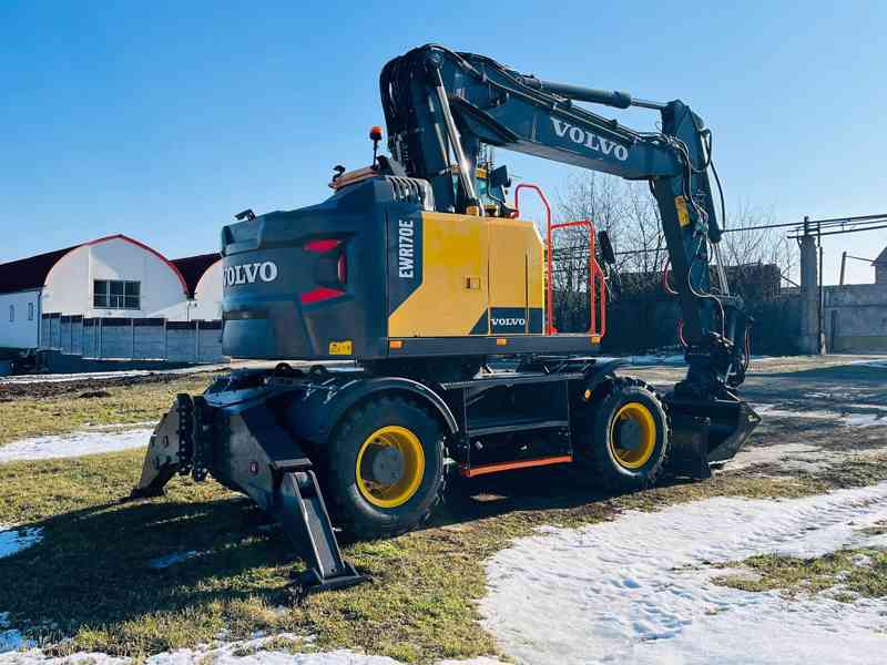 Kolové rypadlo Volvo EWR170E (Možnost leasingu)  - foto 4