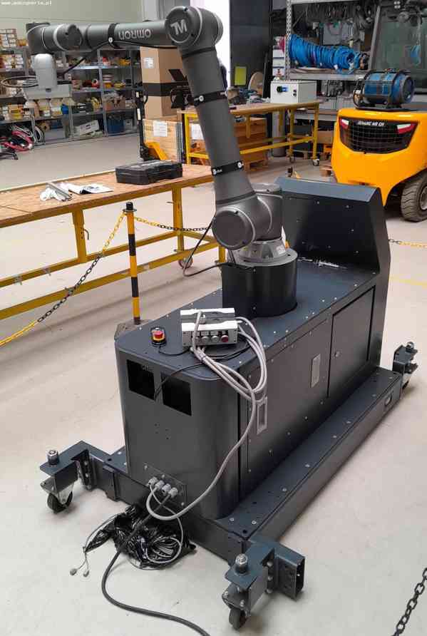 Robotický paletizační systém OMRON TM12 - foto 4