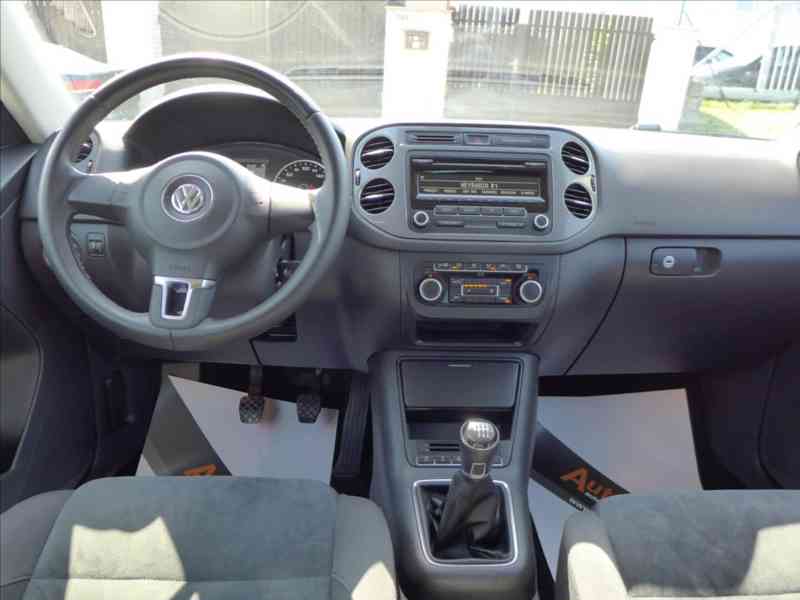 Volkswagen Tiguan 2,0 TDI 103KW, 1.MAJ, SERVIS - foto 7