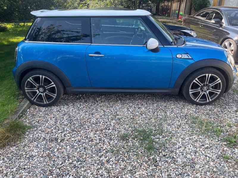 Mini Cooper S 1,6   TURBO 128kw (R56)2006 panorama - foto 8