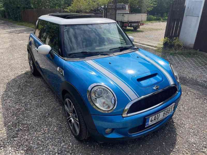 Mini Cooper S 1,6   TURBO 128kw (R56)2006 panorama - foto 5