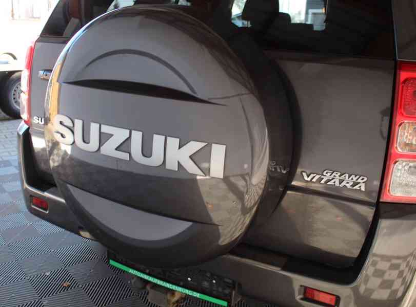 Suzuki Grand Vitara 2.4 Comfort benzín 124kw - foto 17