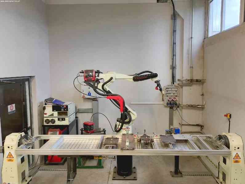 Robotická svařovací stanice KAWASAKI BA006L - foto 2