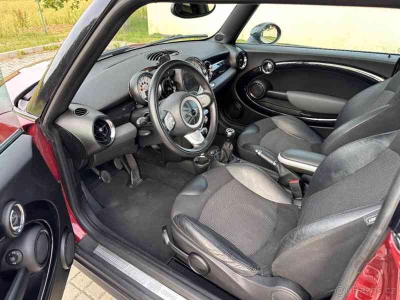 Mini Cooper 1,6   R55 Clubman - foto 14