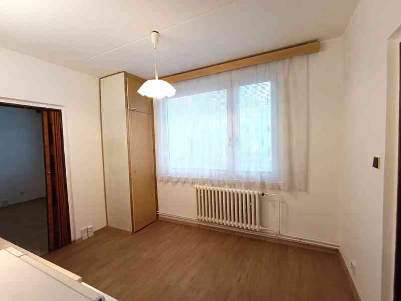 Pronájem bytu 3+1 ve Znojmě u Lesíka - foto 2