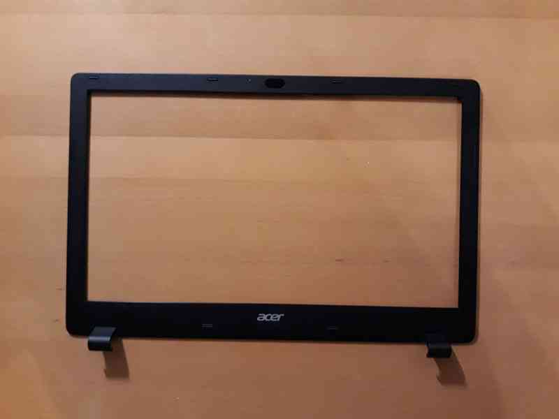 Rámeček LCD panelu Acer