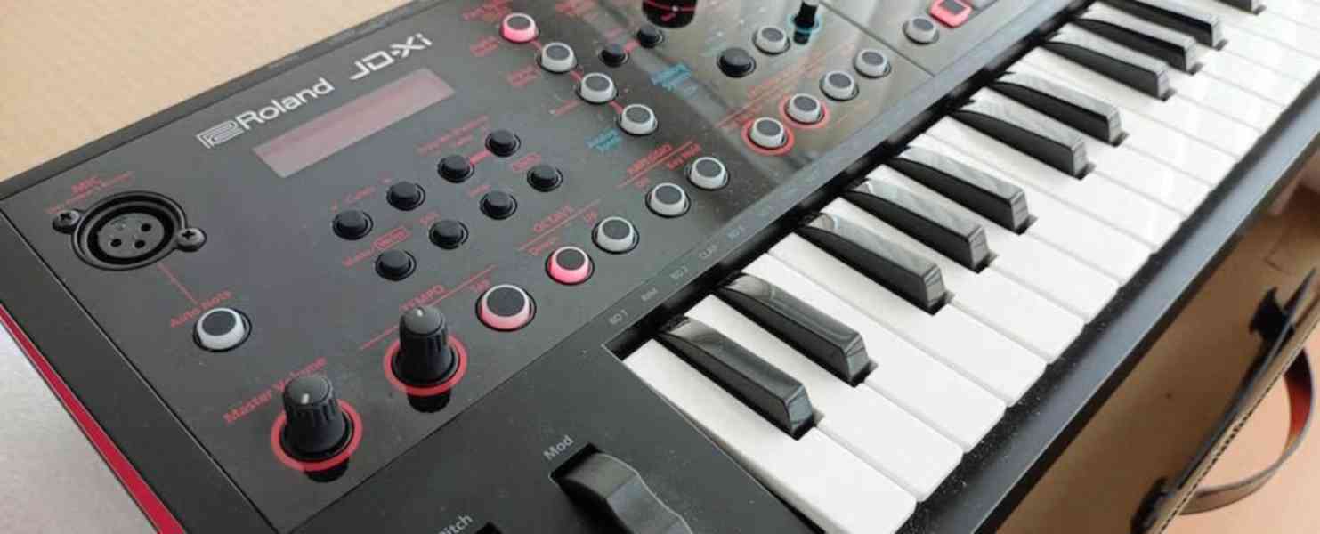 Syntezátor Roland JD-Xi minimálně nepoužívaný - foto 3