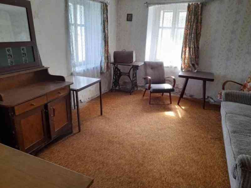 Prodej rodinného domu se dvěma zahradami a stodolou-Zubrnice - foto 20