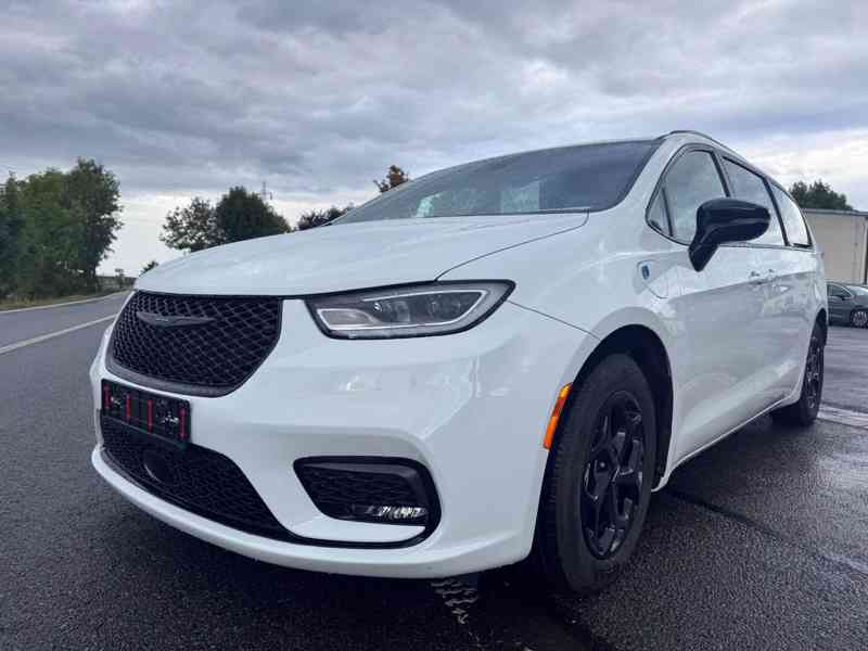 Chrysler Pacifica 3,6 Hybrid RU Radar S type 2022 - foto 6