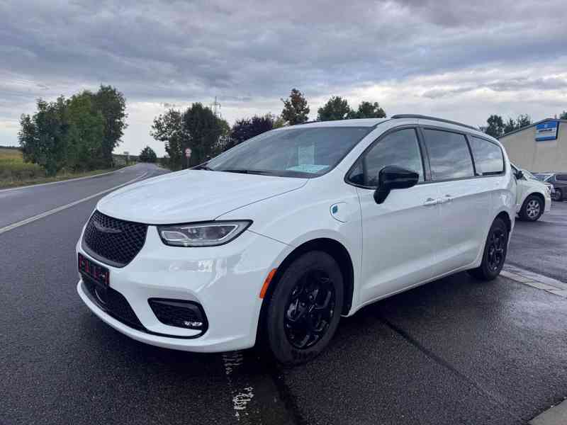 Chrysler Pacifica 3,6 Hybrid RU Radar S type 2022 - foto 2