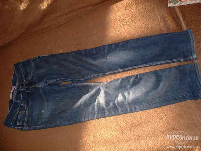 nošené džíny. - foto 1