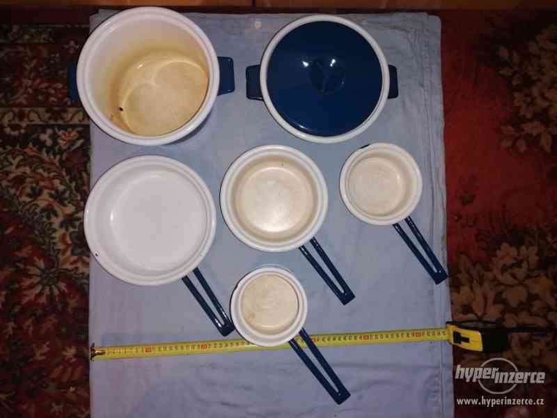 Modré smaltované nádobí - foto 2