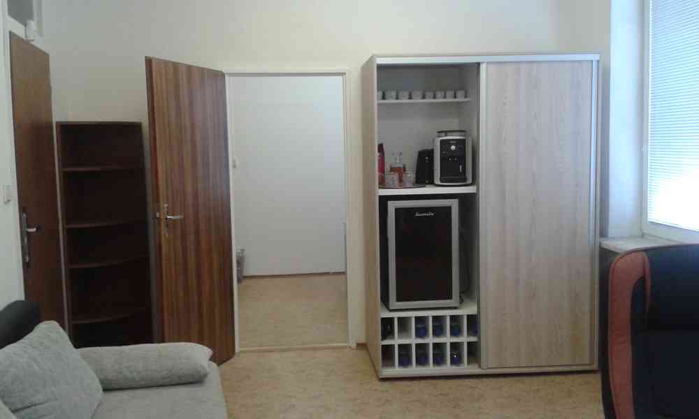 Pronájem kanceláře 18 m2 -Brno-Trnitá - foto 3