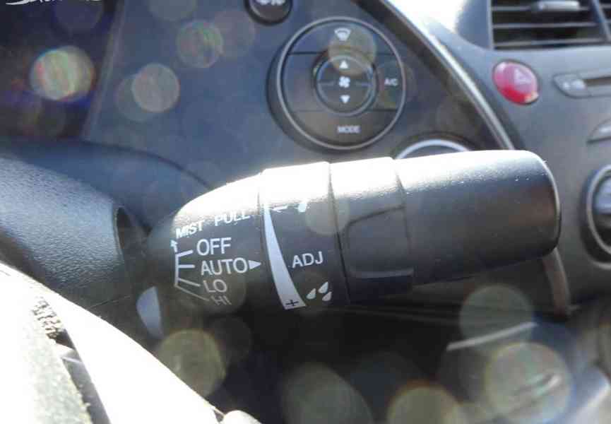 Honda Civic 1.4i r.v.2009 (78 kw) stk:10/2026 - foto 10