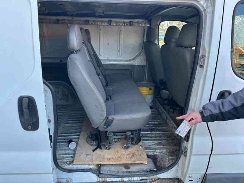 Nákladní automobil – Renault Traffic - foto 7