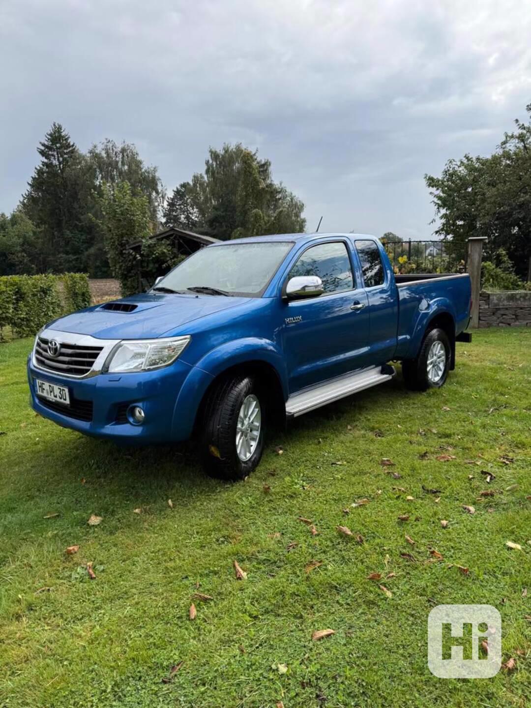 Toyota Hilux 2,5D4D Extra Cab 106kw - foto 1