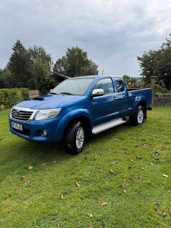 Toyota Hilux 2,5D4D Extra Cab 106kw - foto 1