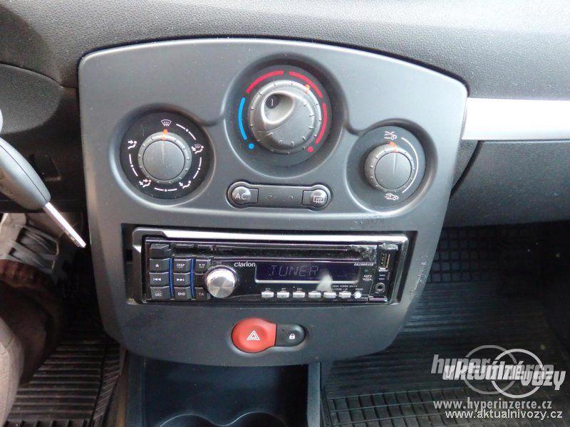 Renault Clio 1.4, benzín, rok 2006, el. okna, STK, centrál - foto 7
