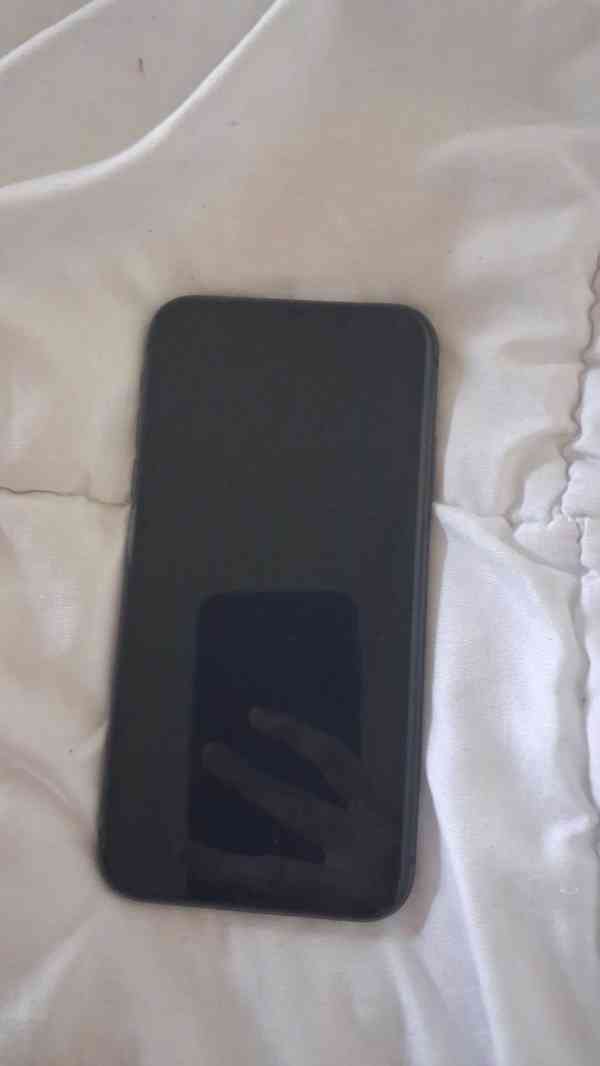 iPhone 11  - foto 2