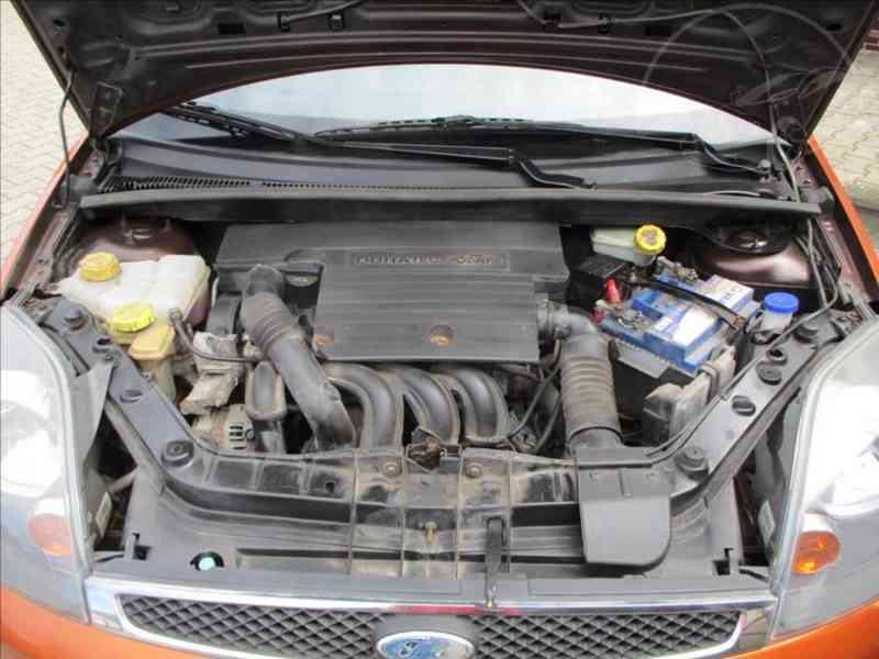 Ford Fiesta 1,4 16V - foto 11