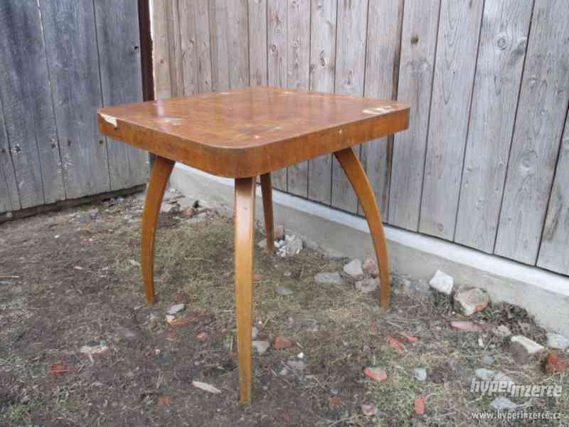 Prodám starý konferenční stolek - foto 2