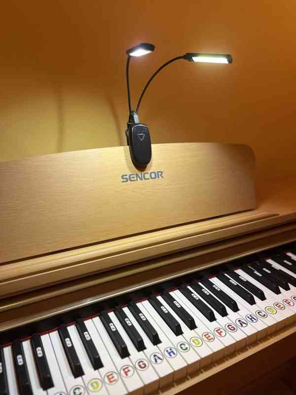 Prodám digitální piano Sencor SDP 200 OAK včetně bonusů! - foto 2