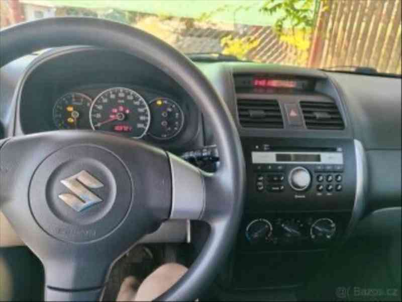 Suzuki SX4 1,5 - foto 8