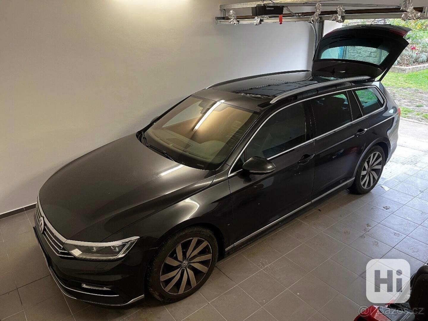 Volkswagen Passat 2,0   l TDI 176kw AT - foto 1