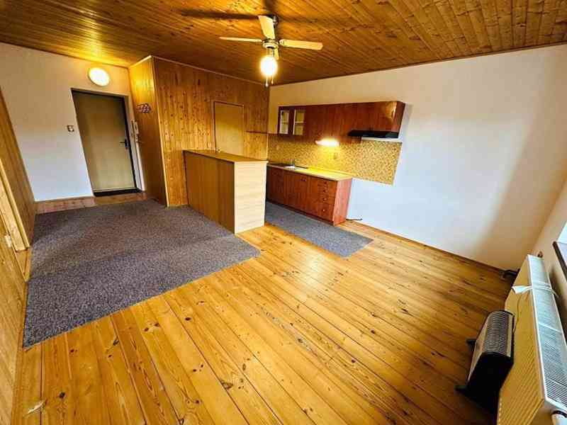  Pronajmu byt 2+kk, 60 m2, obec KNĚŽNICE 5 km od Jičína  - foto 6