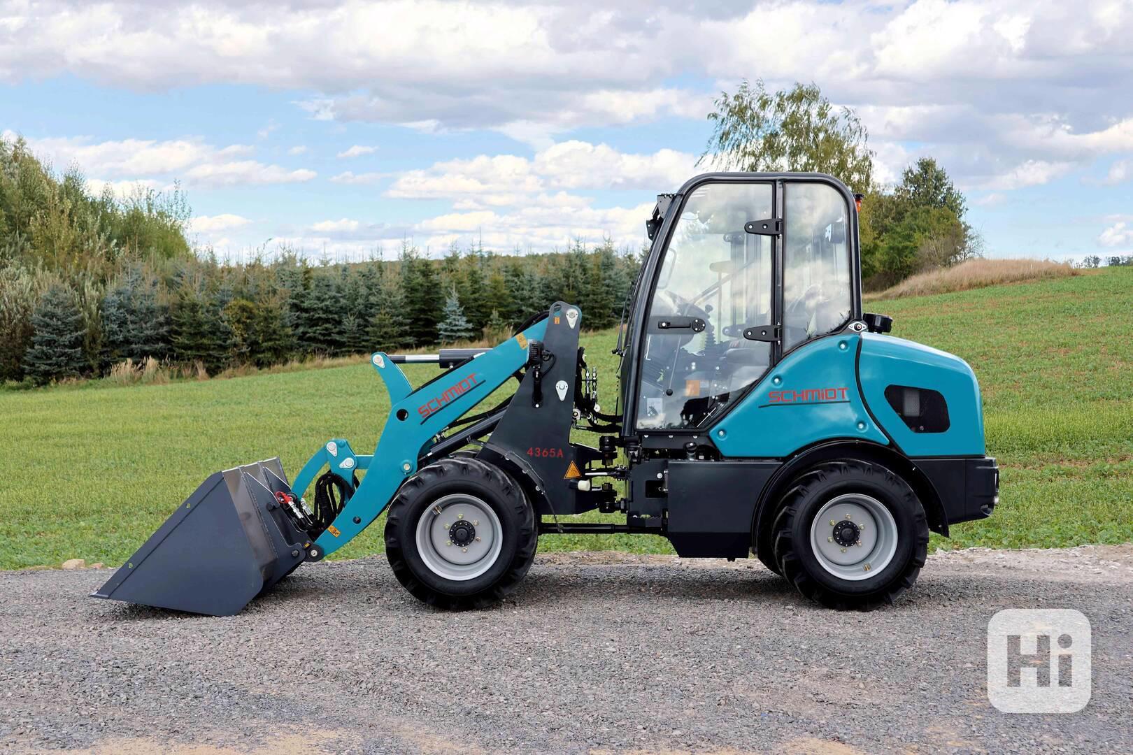 kloubový nakladač, 4300 kg, motor Kubota 48 kW - foto 1