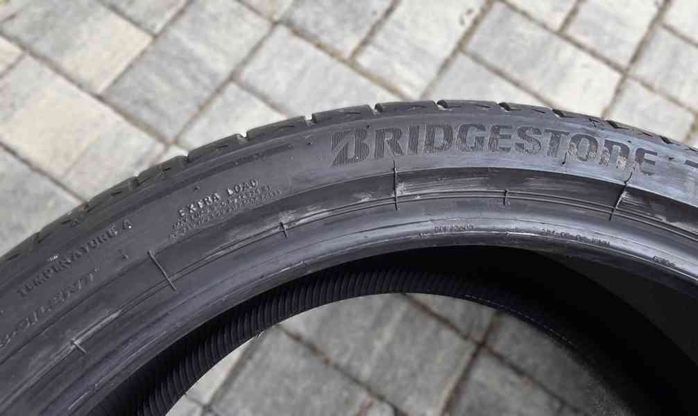 Použité letní pneu Bridgestone o rozměru 285/35/22 106Y - foto 9