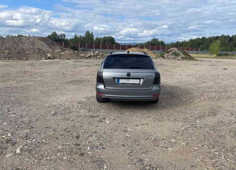Škoda Superb combi 3T5 - foto 3