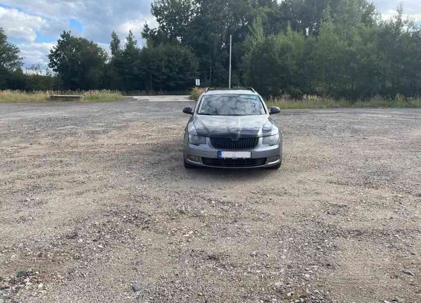 Škoda Superb combi 3T5 - foto 8