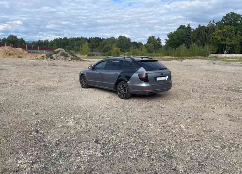 Škoda Superb combi 3T5 - foto 2