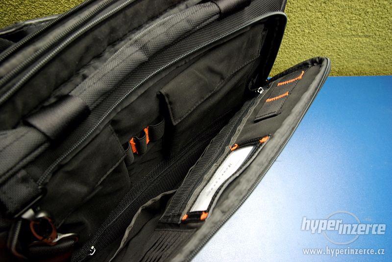 Značková brašna na notebook Targus - foto 2