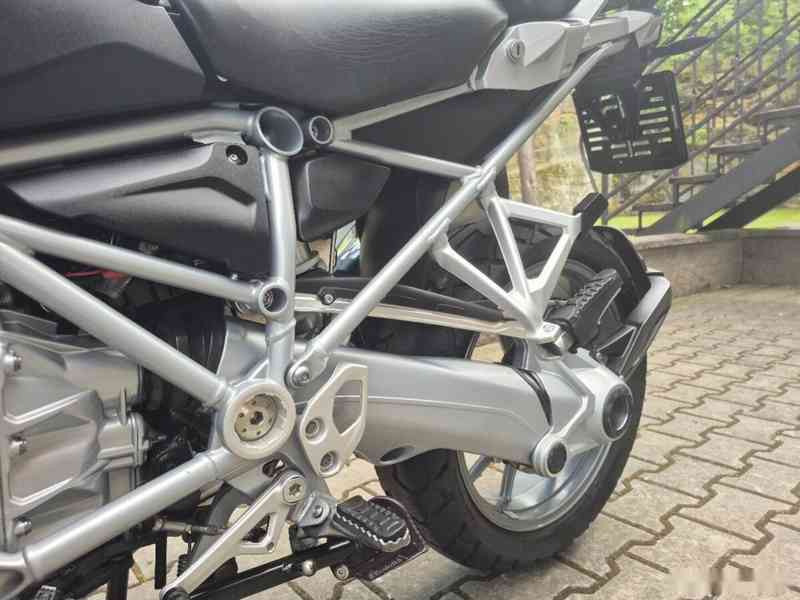 BMW R 1200 GS LC - SUPER STAV + VÝBAVA 219.900,- Kč - foto 12