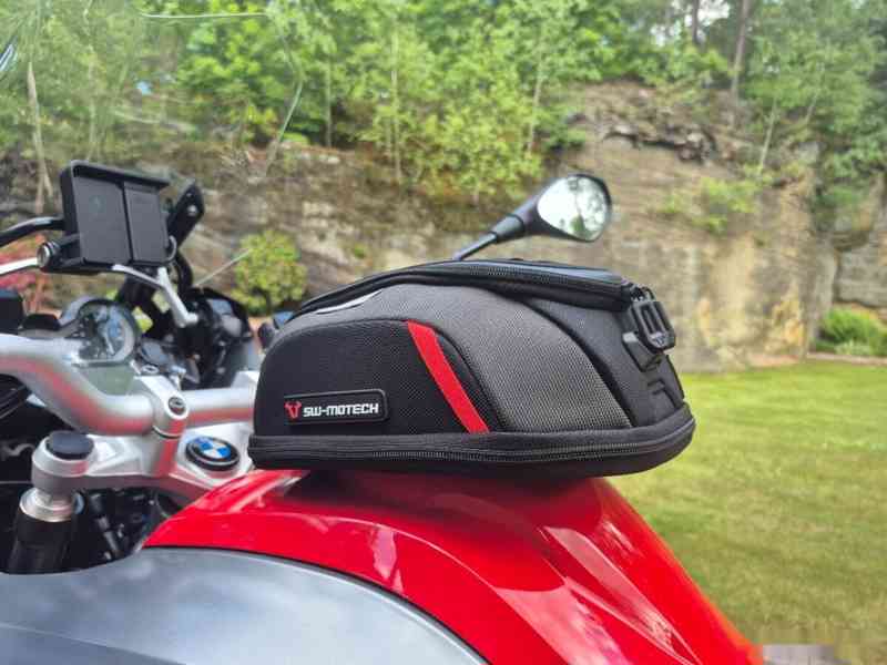BMW R 1200 GS LC - SUPER STAV + VÝBAVA 219.900,- Kč - foto 14