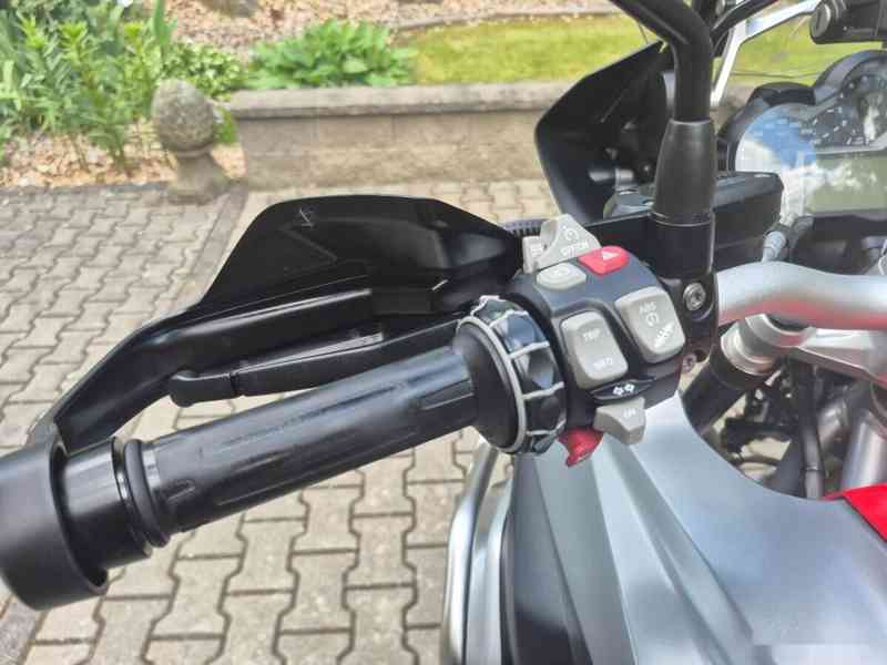 BMW R 1200 GS LC - SUPER STAV + VÝBAVA 219.900,- Kč - foto 7