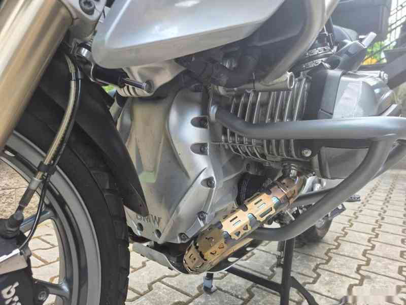 BMW R 1200 GS LC - SUPER STAV + VÝBAVA 219.900,- Kč - foto 13