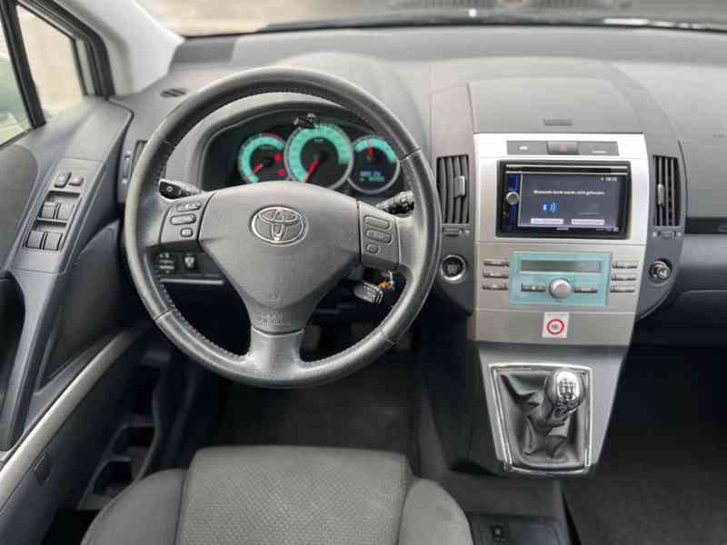 Toyota Corolla Verso 1.8 Sol benzín 95kw - foto 14