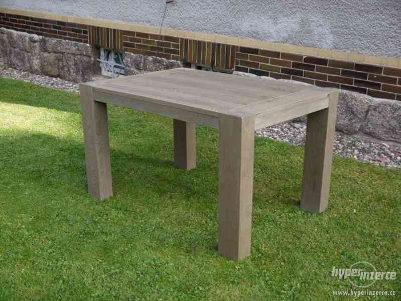 Masivní dubový jídelní stůl - - foto 4
